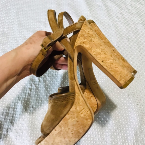 Gucci suede heels - Picture 5 of 13